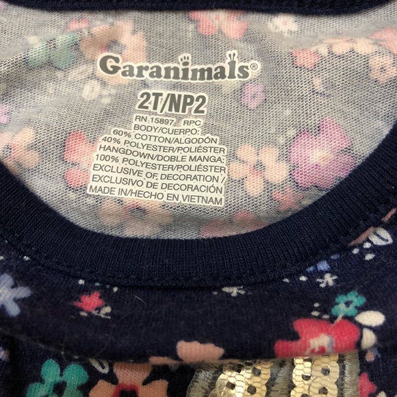 2 toddler clothes - Picture 6 of 8